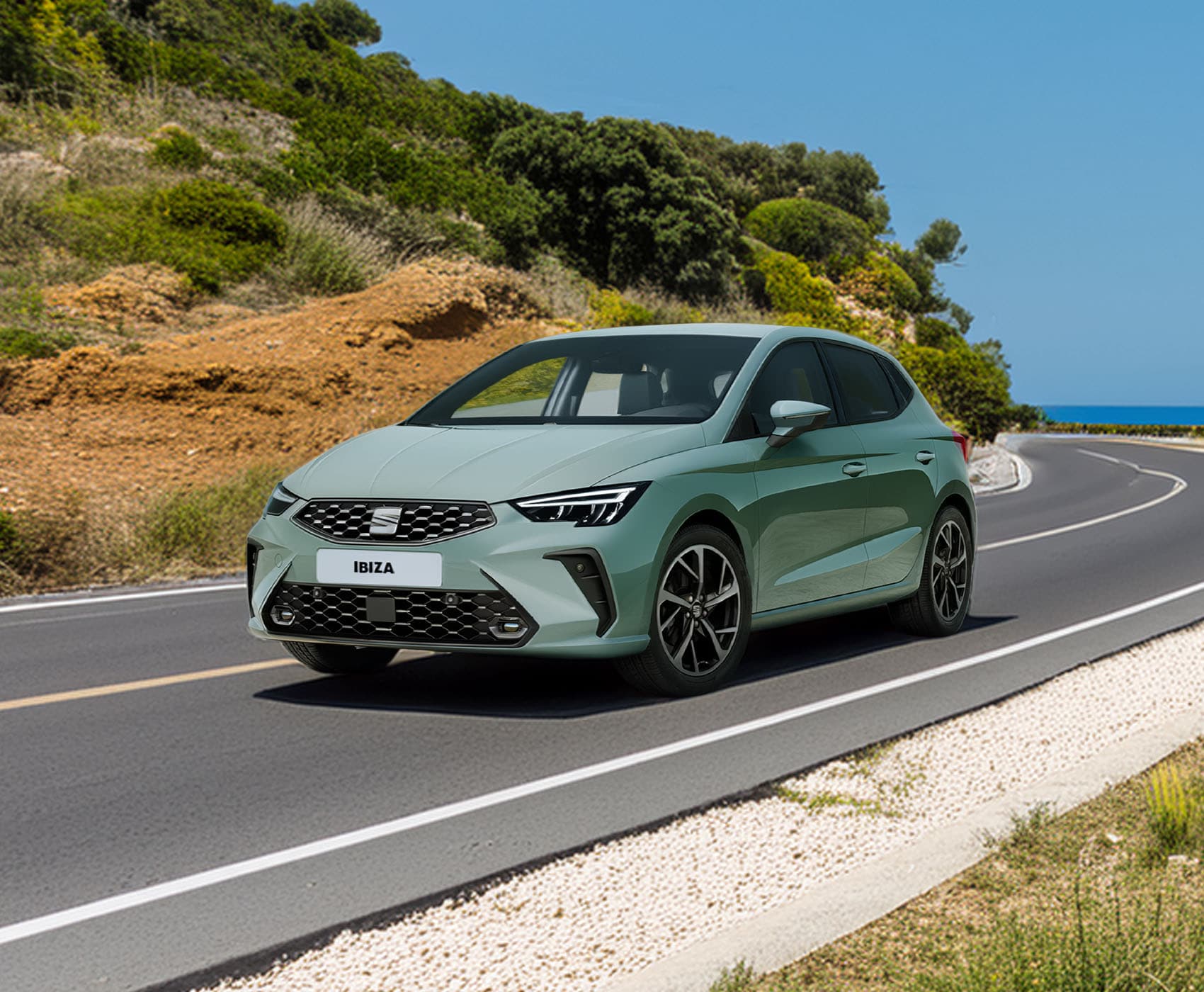 Vista completa de un SEAT Ibiza 2026 de color rojo, aparcado al aire libre