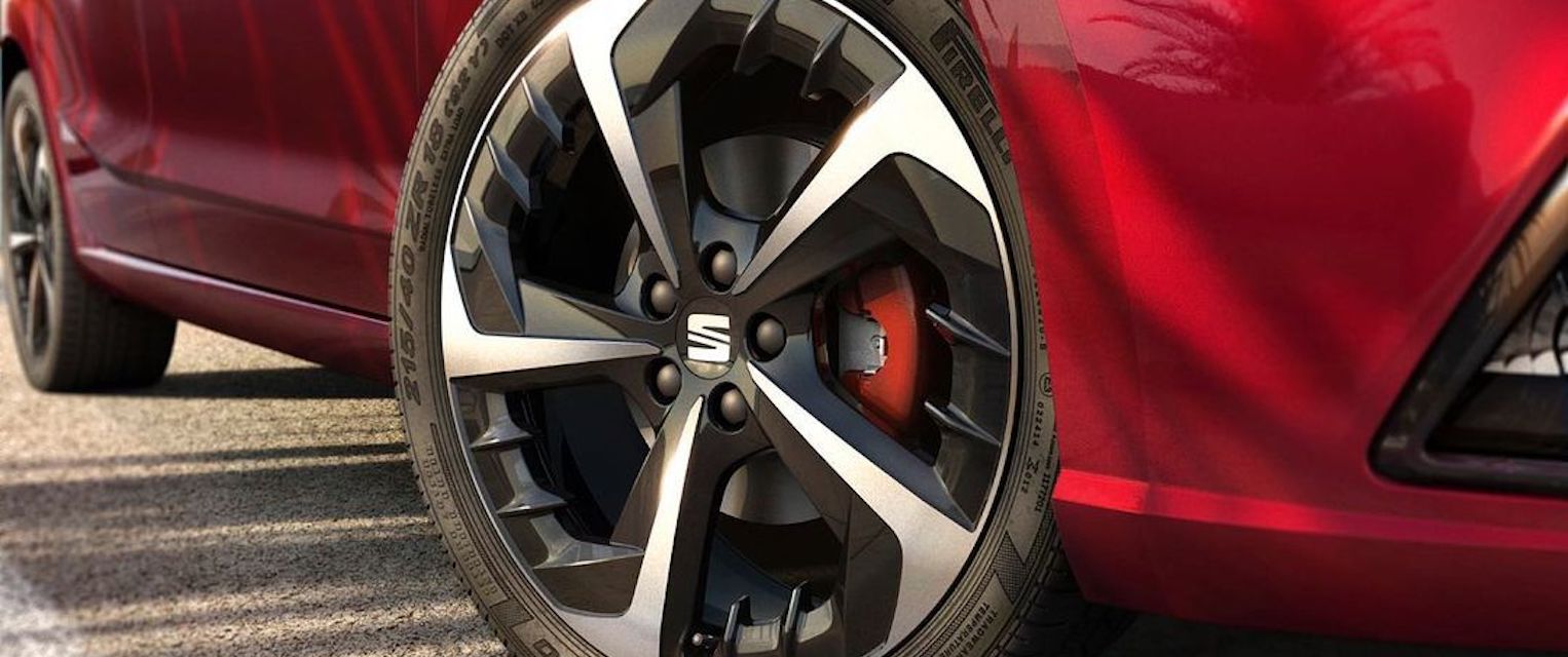¿Qué hacer si se revienta una de las ruedas de tu coche?