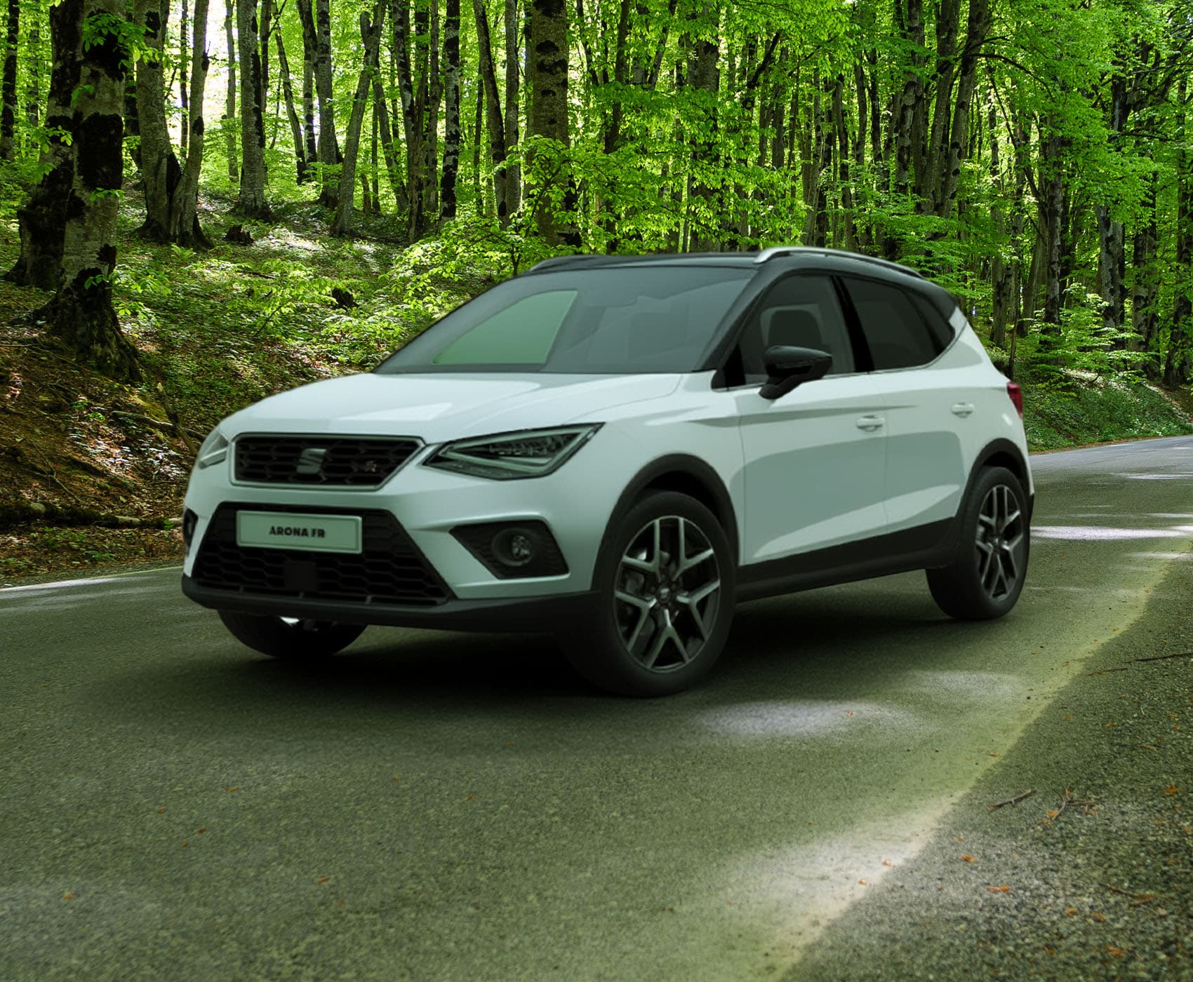 Vista completa de un SEAT Arona 2026 aparcado al aire libre.