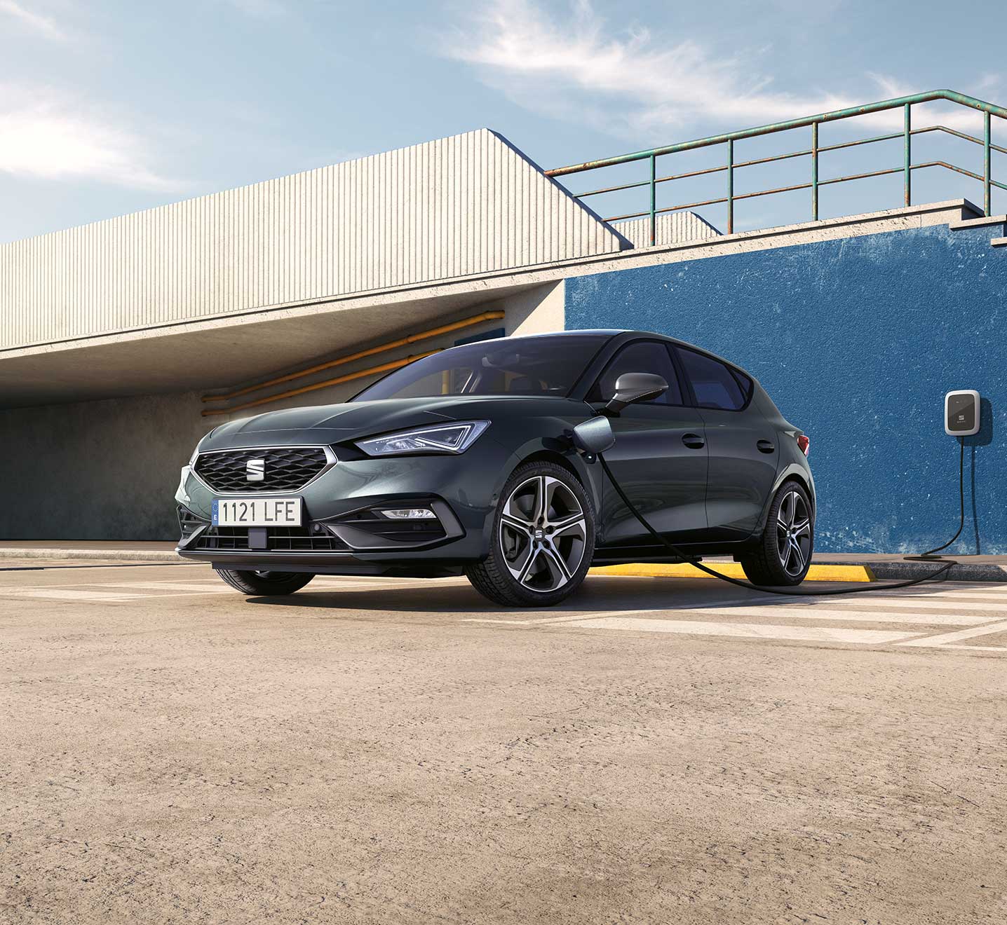 Iluminación del SEAT Alhambra en la noche